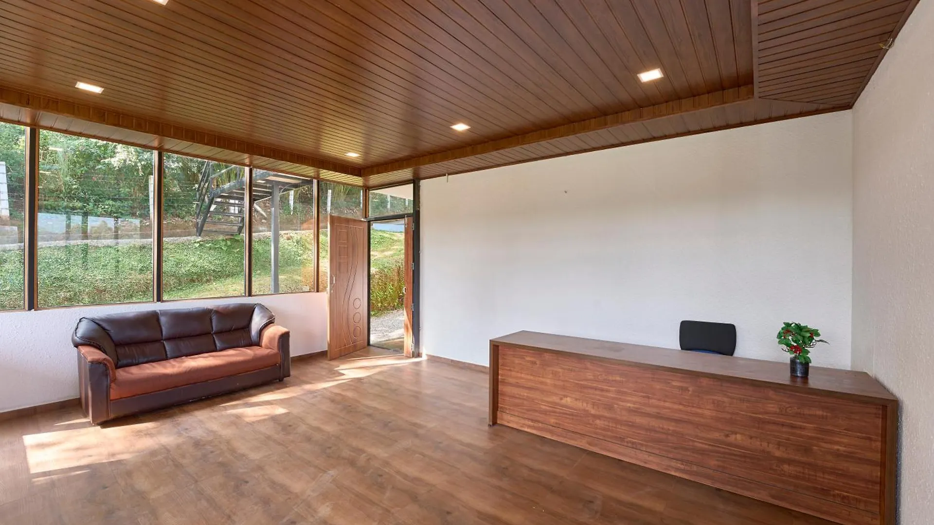 Hotel Velvet Revive Munnar
